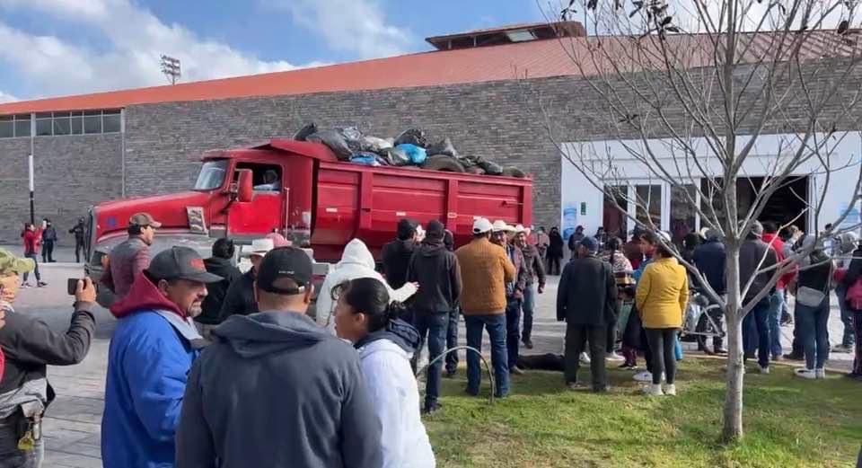 Manifestación en Chignahuapan: violencia y tensión en protesta contra el Concejo Municipal