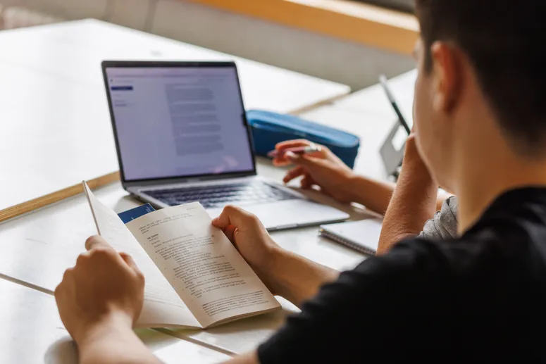 Google y SEP lanzan 30,000 becas en IA y ciberseguridad para estudiantes y docentes mexicanos: Te contamos cómo obtenerla