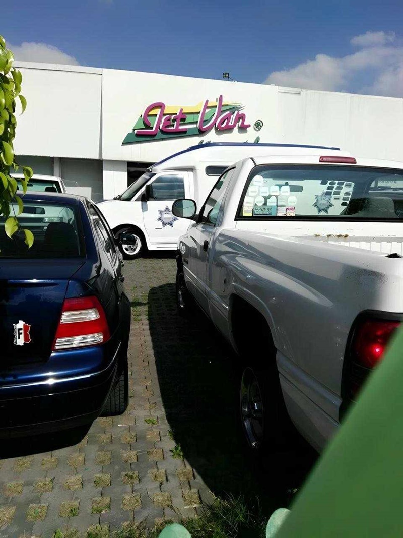 Detectan posibles irregularidades en la adjudicación a Jet Van Car en Texcoco