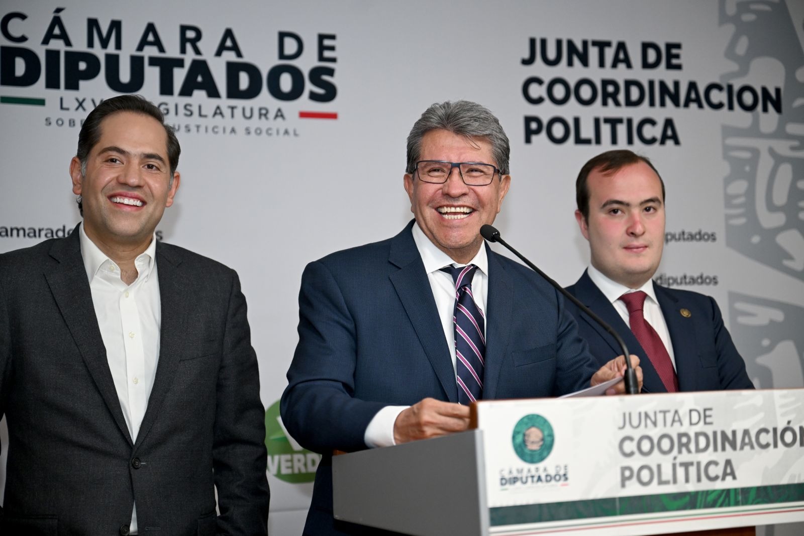Morena impulsa reformas clave en energía y soberanía; Monreal asegura transparencia legislativa