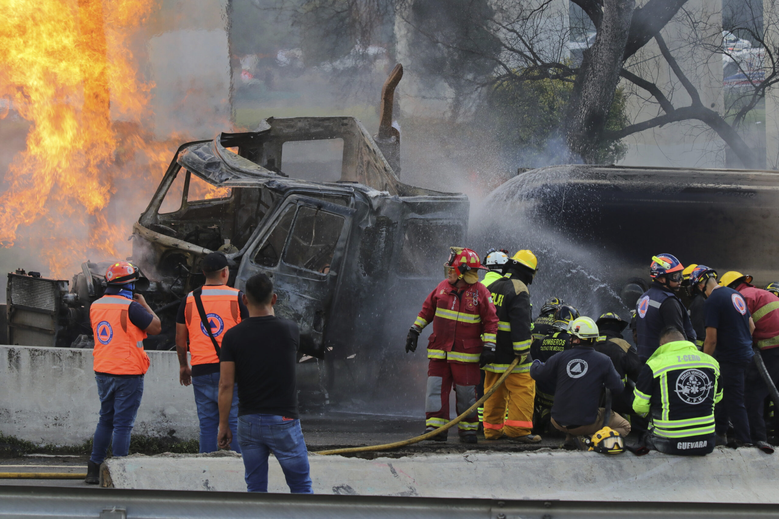 Da de alta el ISSSTE al último paciente por la explosión en el Puente de la Concordia